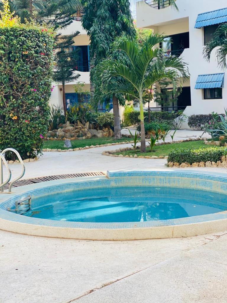 Residence Natangue 1 - Studio Coco Loco Saly エクステリア 写真